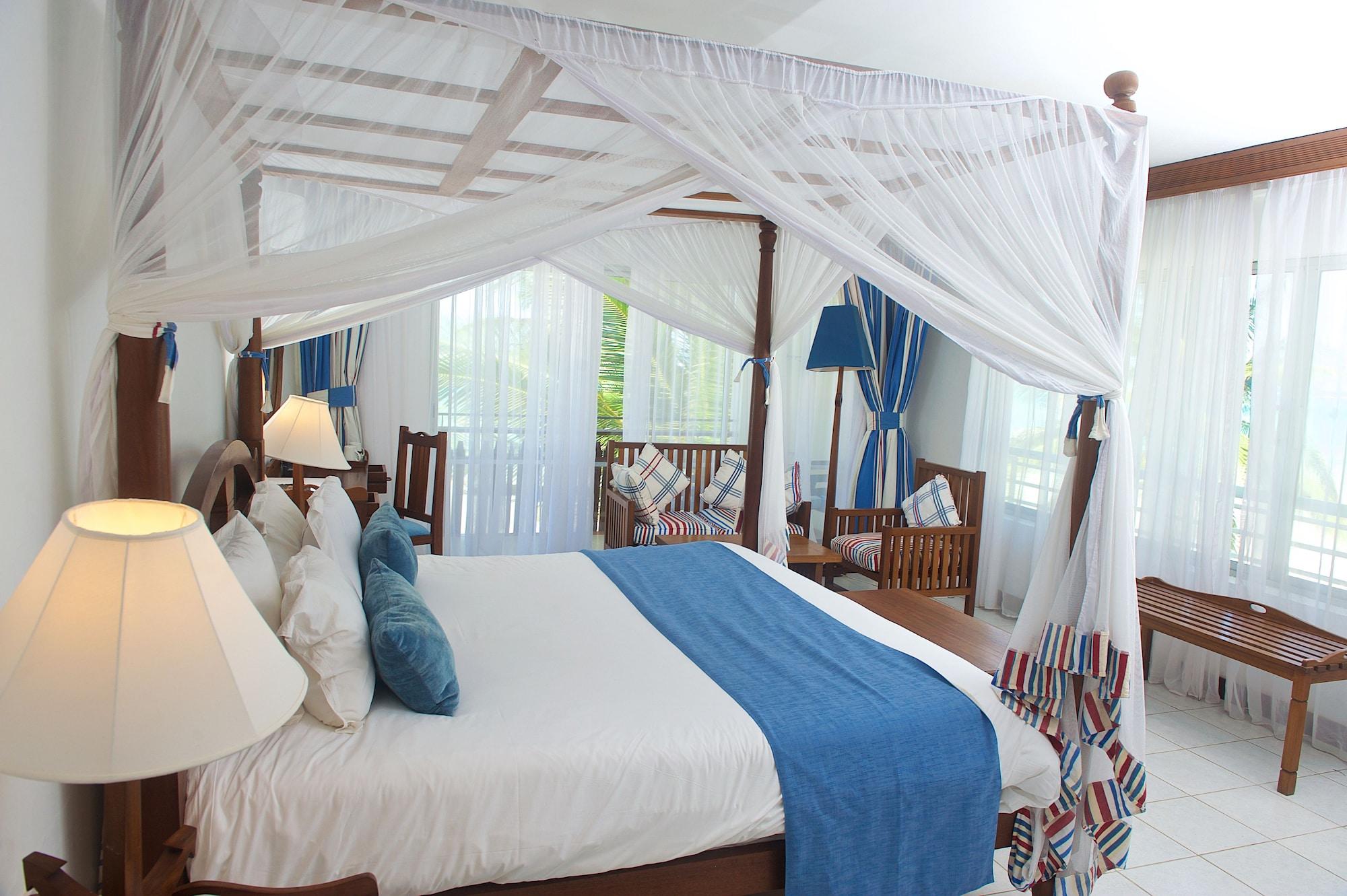 Voyager Beach Resort Mombasa Exteriör bild