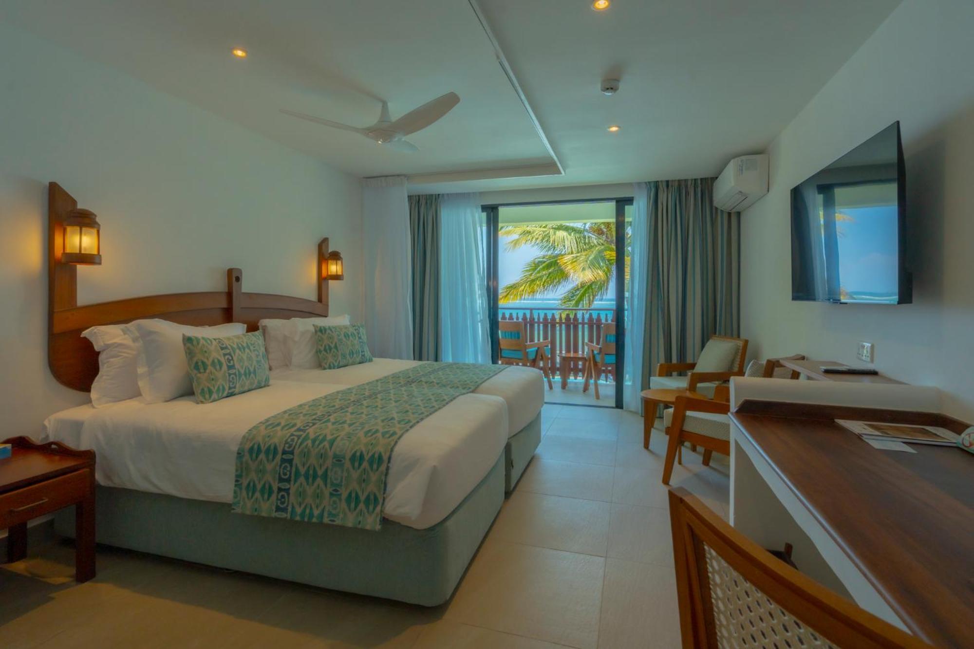 Voyager Beach Resort Mombasa Exteriör bild
