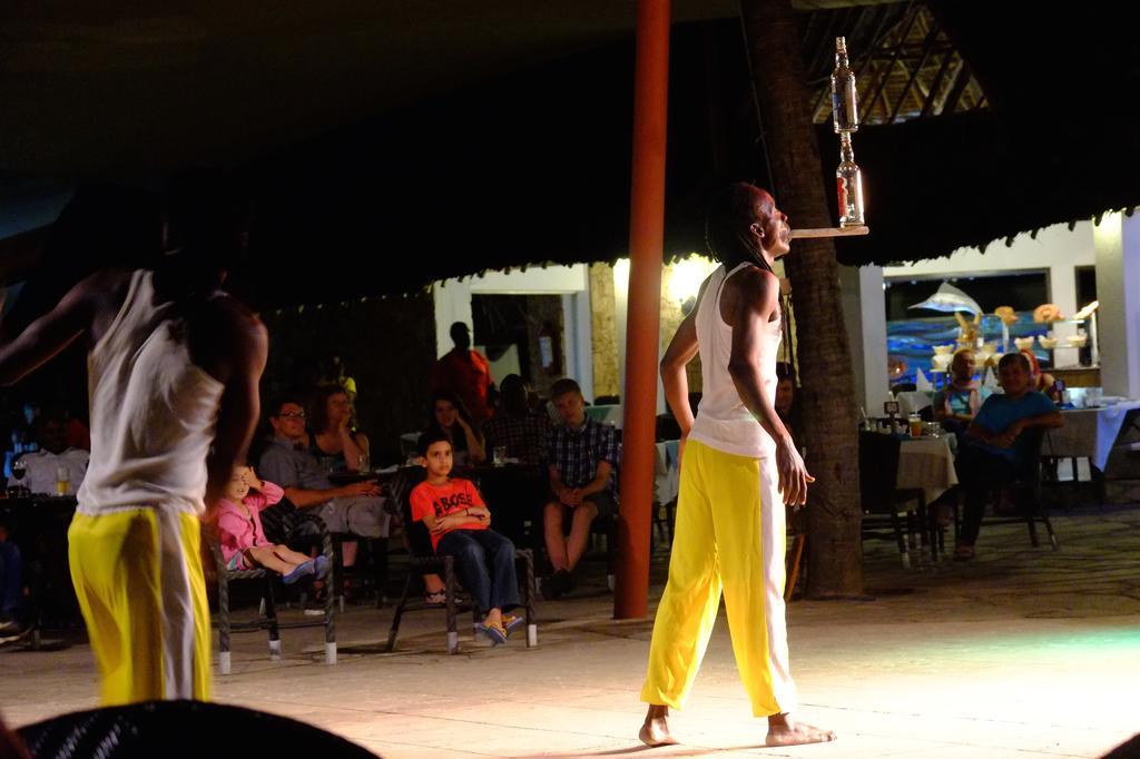 Voyager Beach Resort Mombasa Exteriör bild