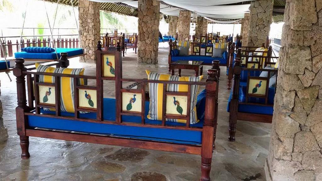 Voyager Beach Resort Mombasa Exteriör bild