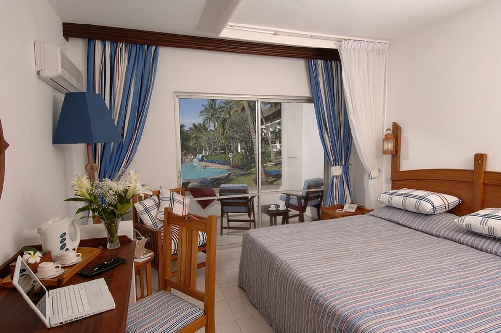 Voyager Beach Resort Mombasa Rum bild