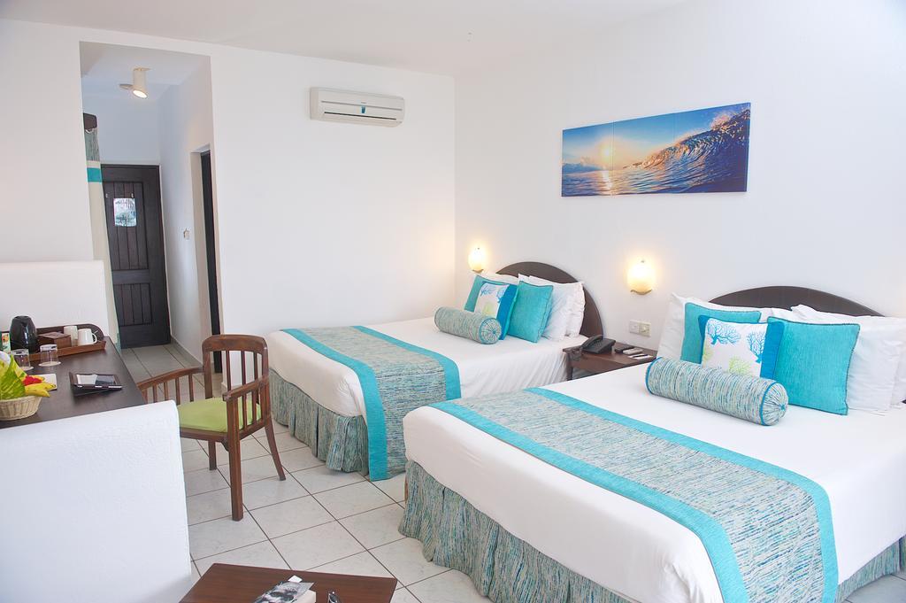 Voyager Beach Resort Mombasa Exteriör bild