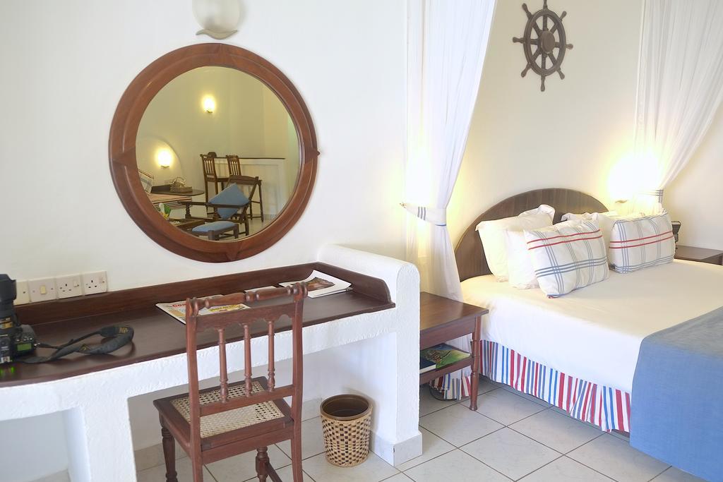 Voyager Beach Resort Mombasa Exteriör bild
